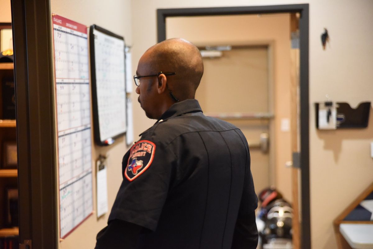 The pros and cons of different police shift schedules